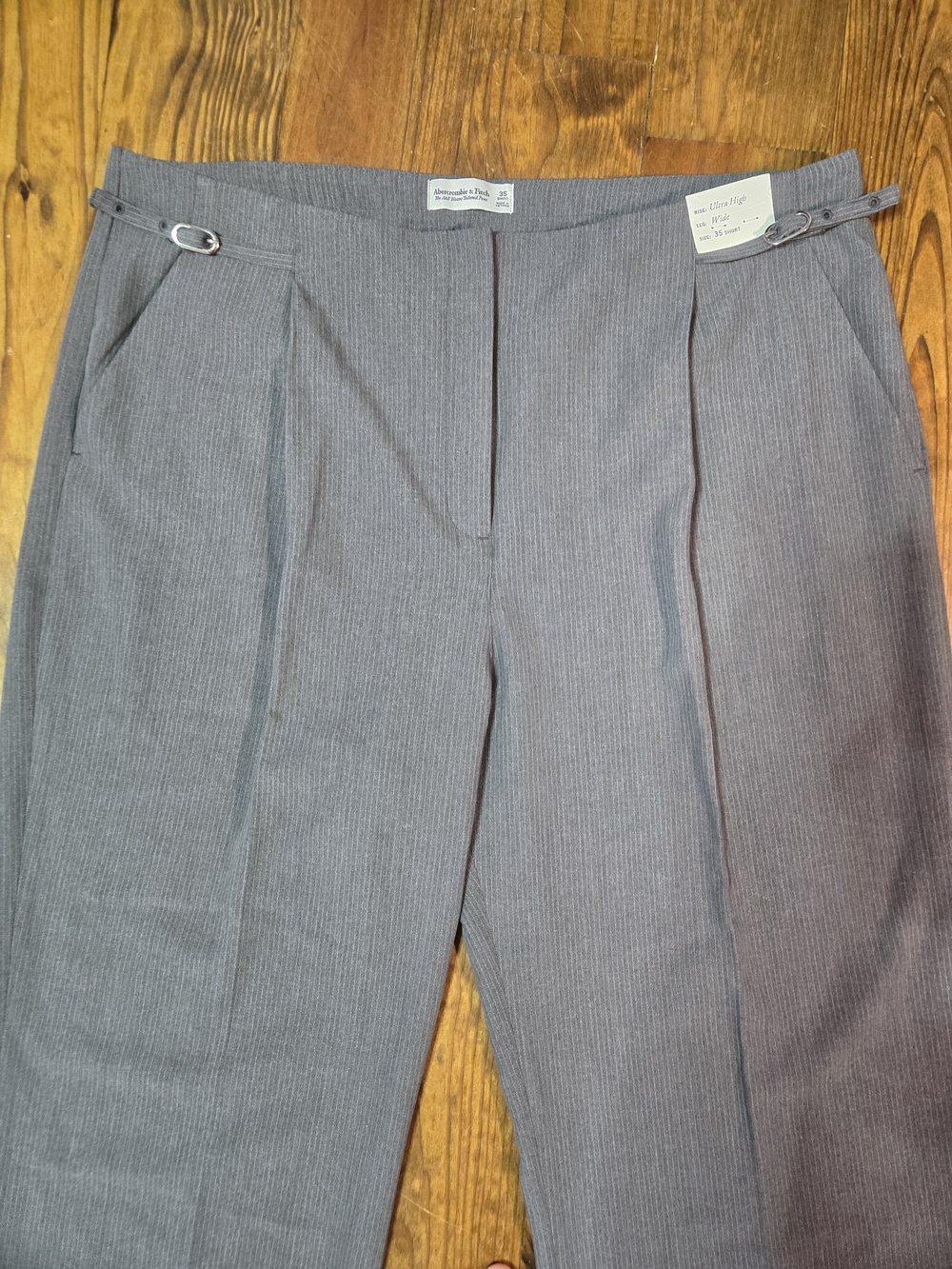 Abercrombie & Fitch Gray Wide-Leg Dress Pants - Picture 2 of 11